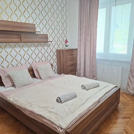 Apartment Luna With Free Parking